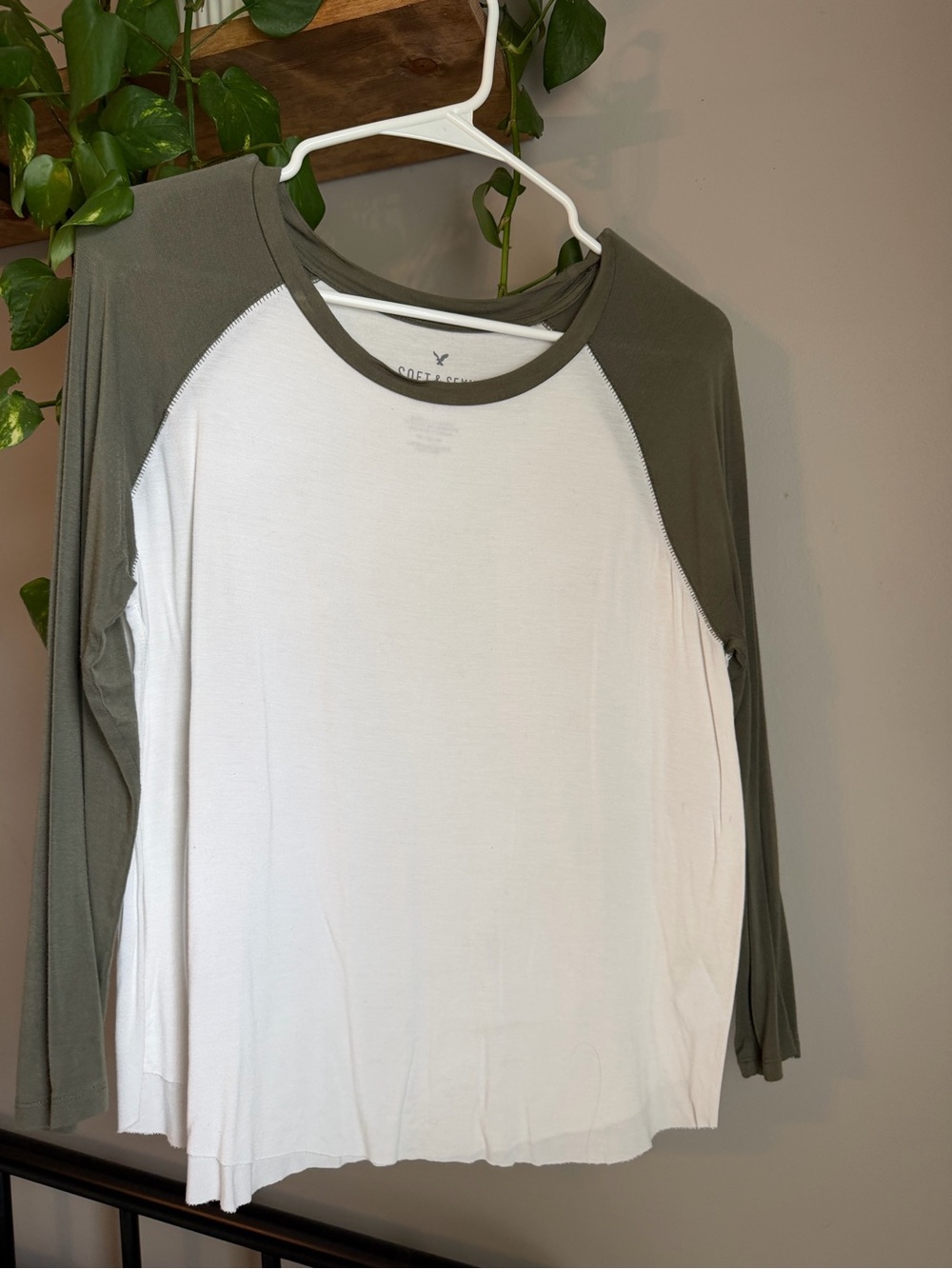American Eagle Outfitters White Tee with Olive Trim